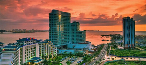 辣小贝捞汁海鲜面